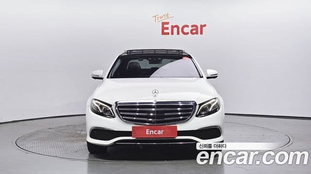 Mercedes-Benz E-Class W213 3