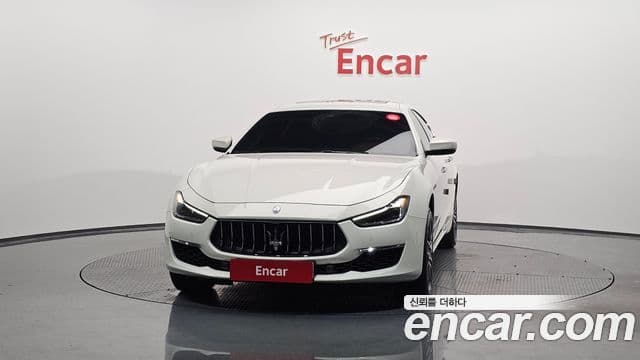 Maserati Ghibli 3