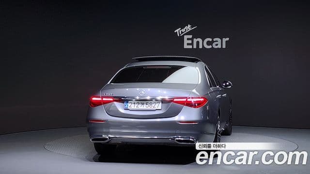 Mercedes-Benz S-Class W223 4
