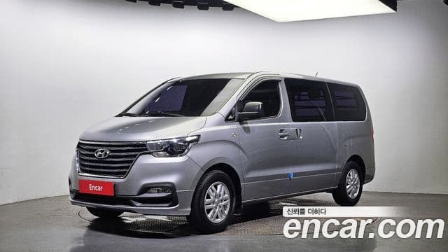 Hyundai The New Grand Starex 1