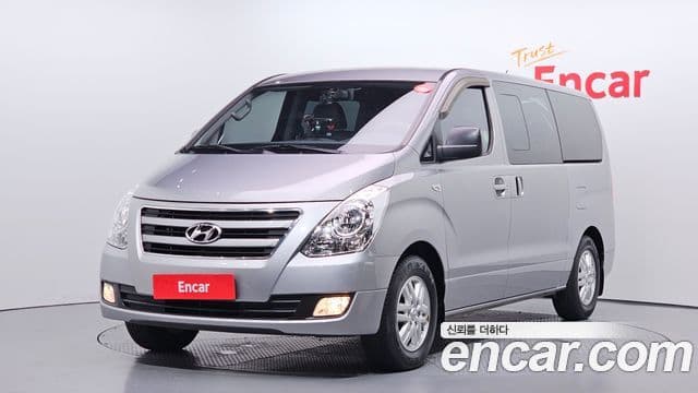 Hyundai Grand Starex 1