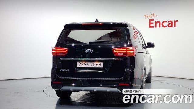 Kia The New Carnival 4
