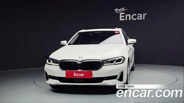 BMW 5 Series (G30)
