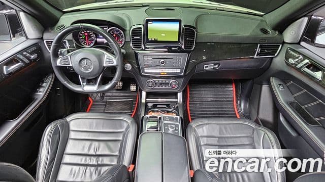 Mercedes-Benz GLE-Class W166 4