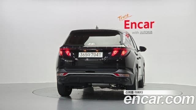 Hyundai Tucson (NX4) 3