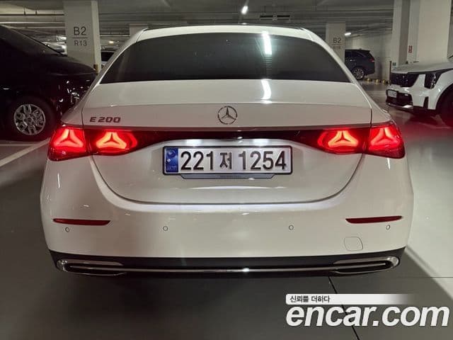 Mercedes-Benz E-Class W214 4