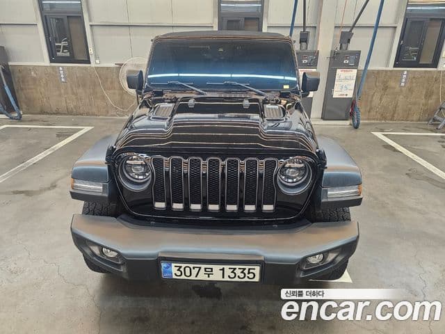 Jeep Wrangler (JL) 2