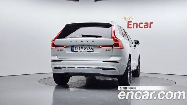 Volvo XC60 2nd Gen 4