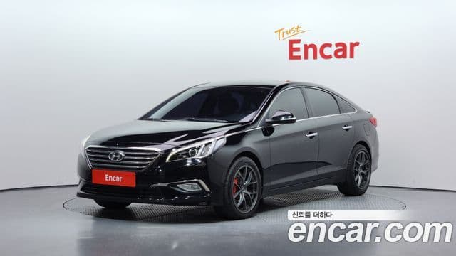 Hyundai LF Sonata 1