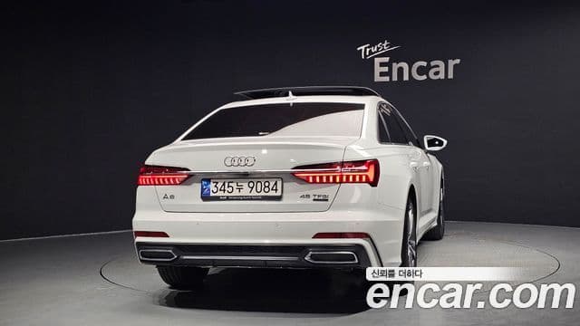 Audi A6 (C8) 4