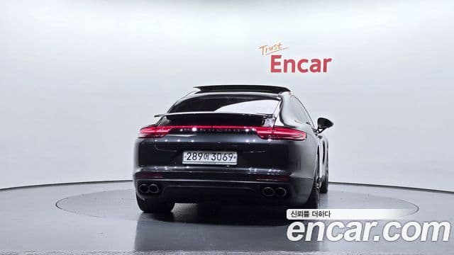 Porsche Panamera (971) 4