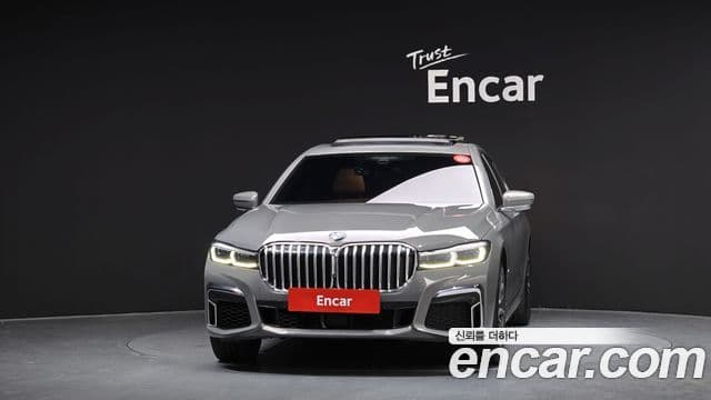 BMW 7 Series (G11) 2