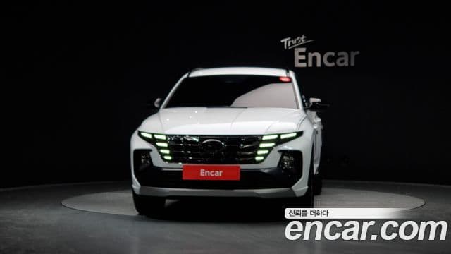 Hyundai Tucson (NX4) 2