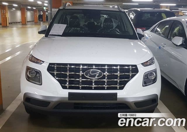Hyundai Venue 1