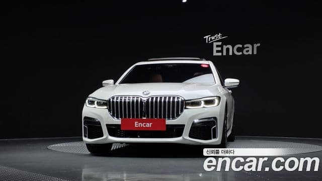 BMW 7 Series (G11) 2