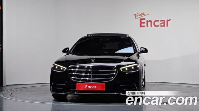 Mercedes-Benz S-Class W223 2