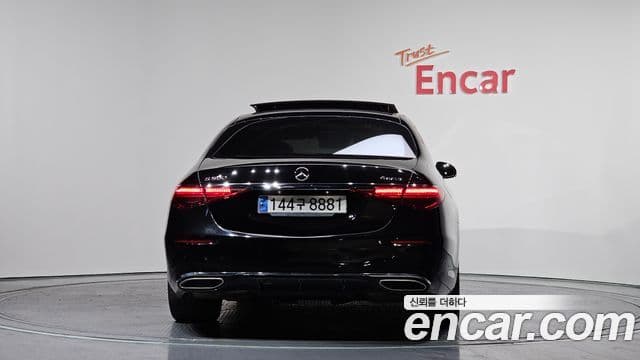 Mercedes-Benz S-Class W223 3