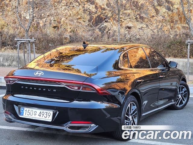 Hyundai The New Grandeur IG 2