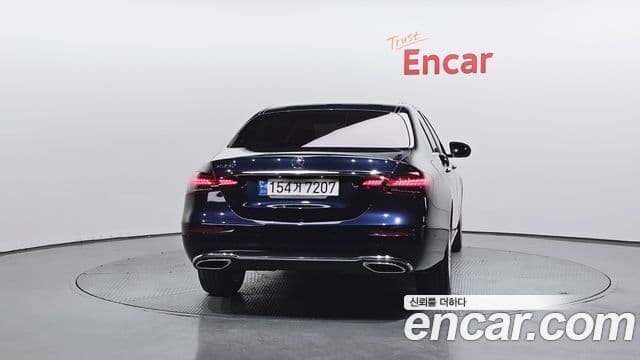 Mercedes-Benz E-Class W213 3