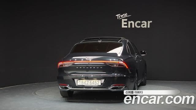 Hyundai The New Grandeur IG Hybrid 4