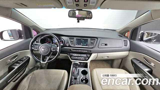 Kia The New Carnival 4