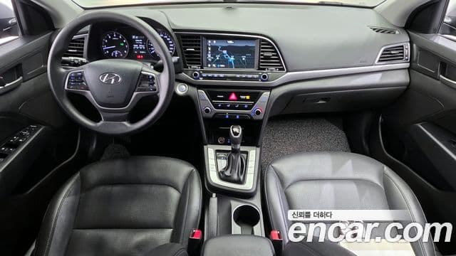 Hyundai Avante AD 4
