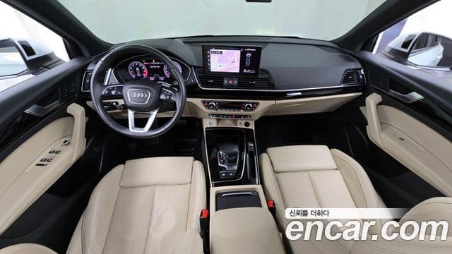 Audi Q5 (FY) 4