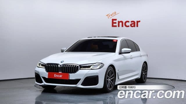 BMW 5 Series (G30) 1