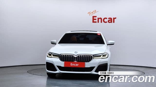 BMW 5 Series (G30) 3