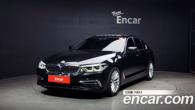 BMW 5 Series (G30)
