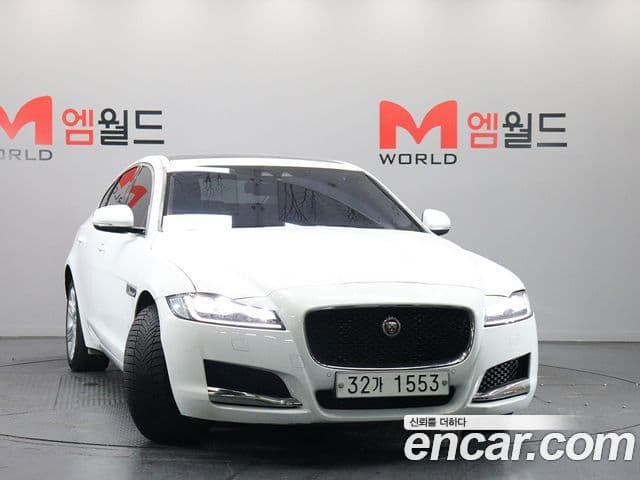 Jaguar XF (X260) 2