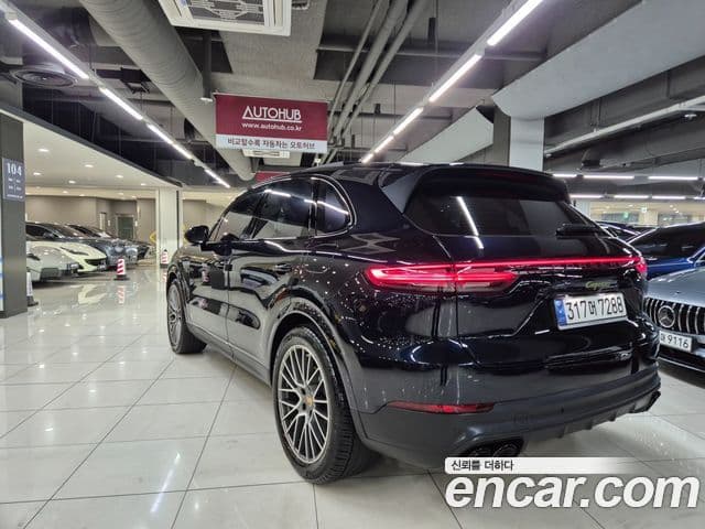 Porsche Cayenne (PO536) 3