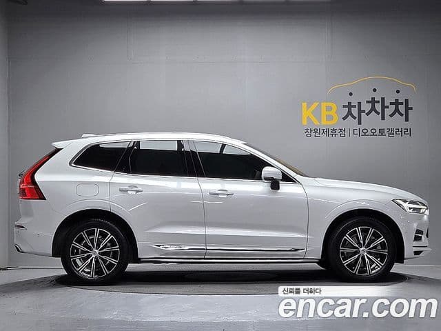 Volvo XC60 2nd Gen 4