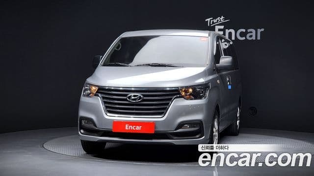 Hyundai The New Grand Starex 3