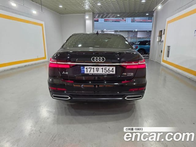 Audi A6 (C8) 3