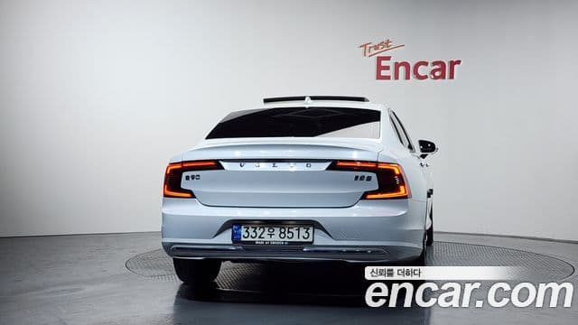 Volvo S90 4