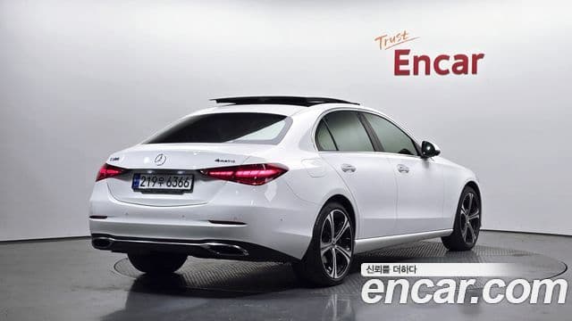 Mercedes-Benz C-Class W206 2