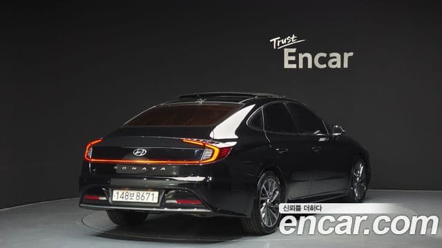 Hyundai Sonata (DN8) 2