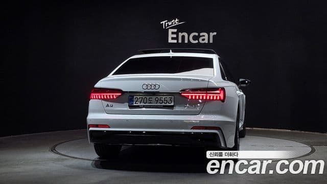 Audi A6 (C8) 4