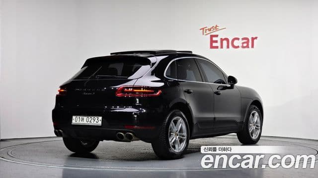 Porsche Macan 2