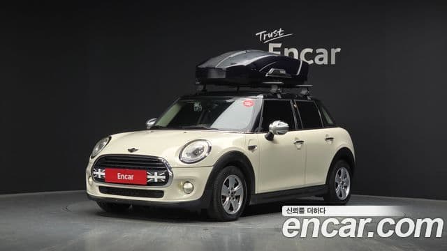MINI Cooper D — 1
