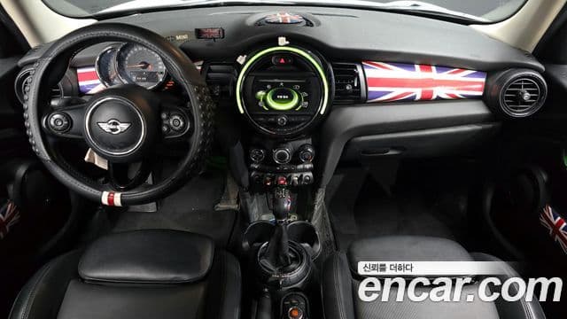 MINI Cooper D 4