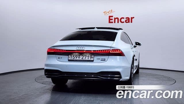 Audi A7 (4K) 3