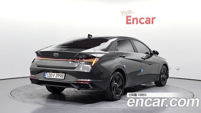 Hyundai Avante (CN7) 2