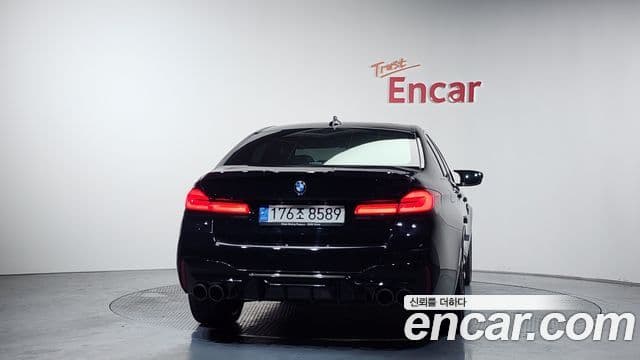 BMW 5 Series (G30) 3