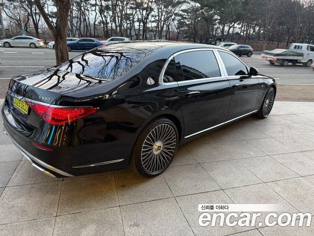Mercedes-Benz S-Class W223 2