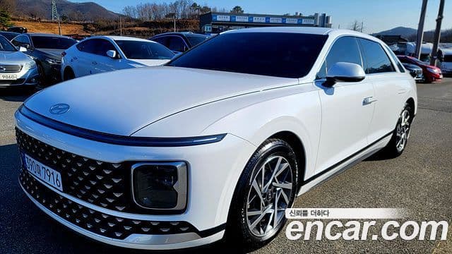 Hyundai Grandeur (GN7)