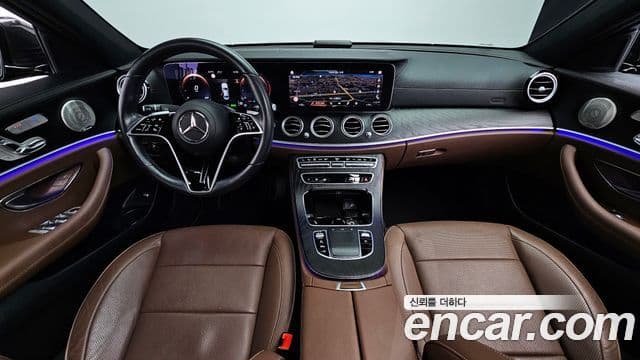 Mercedes-Benz E-Class W213 4