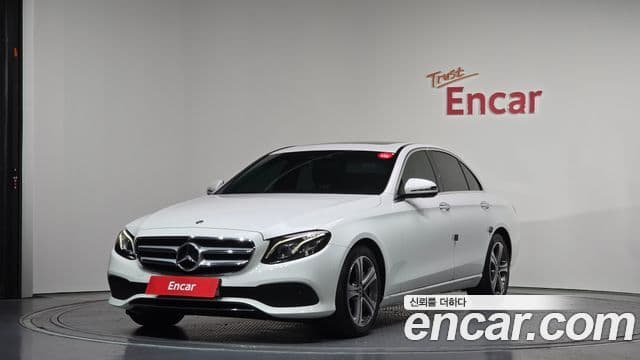 Mercedes-Benz E-Class W213 1