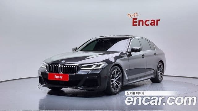 BMW 5 Series (G30)